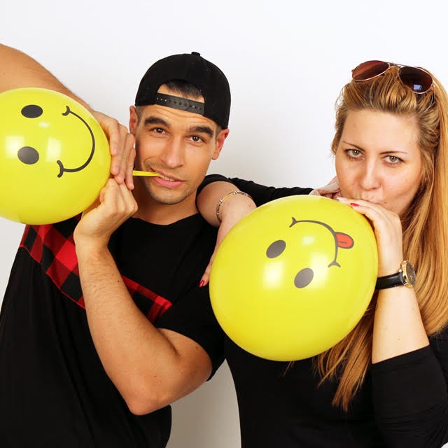 Szexjelenetek héliumos hangon! Vigyázz, beüt! Videó!