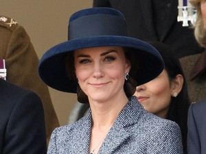 Álomszép kabátruhában Kate Middleton