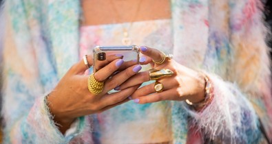 Telefonturkálók: Miért akarunk belenézni a másik telefonjába?