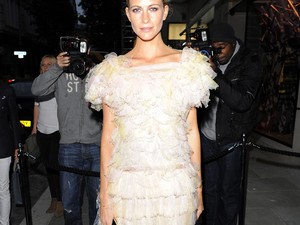 Poppy újabb bájos outfitje