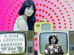 Amikor a híradóban nem a valóságot, hanem a hatalom számára megalkotott valóságot mutatják be - elolvastuk Gárdos Péter Hamisítók című könyvét