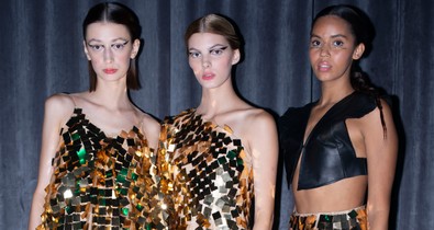 Hogy öltözik egy szirén és mi a nők varázseszköze? A BCEFW külföldi tervezői megmutatták