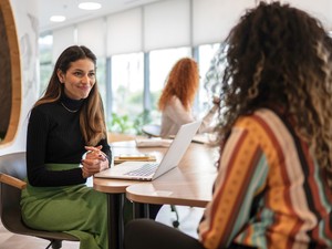 Te elfogadnál egy kávét az állásinterjú alatt? Szakértők szerint ez a jó válasz arra, ha megkínálnak