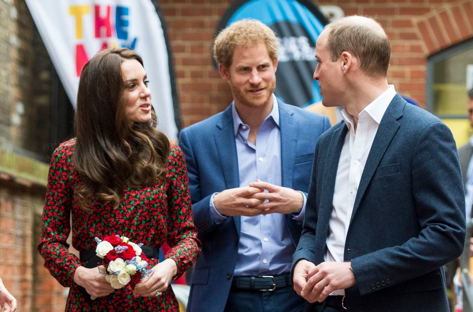 Egykor a karácsonyi programokra is együtt mentek, most egy meghívó sejtelmes soraival tud üzenni Katalin hercegné Harry hercegnek