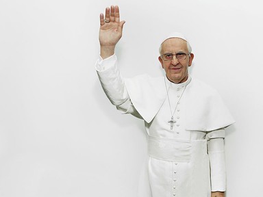 A pápa Budapesten marad - itt látogathatod meg és fotózkodhatsz vele