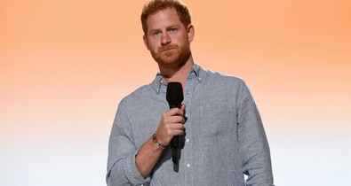 A palota hadjáratot indított Harry herceg ellen, és észre sem vettük