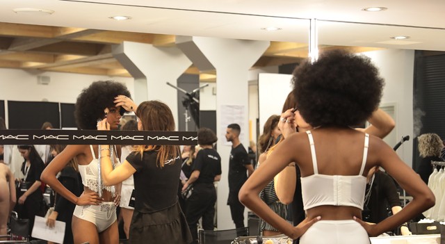 Észveszejtő show keretein belül mutatta be az Intimissimi új kollekcióját