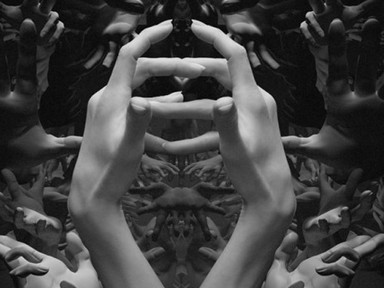 Hit és kifutó - 9 nagyon vallásos topmodell