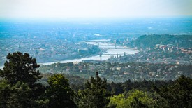 A Budai-hegységből mesés kilátás nyílik Budapestre