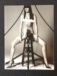 Az első képek a magazinból.