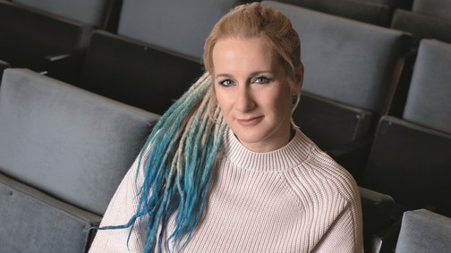 A tudományos pálya nem csak egy született zseninek való, a fizika pedig igenis érdekes — interjú Kiss-Tóth Ágnes asztrofizikussal