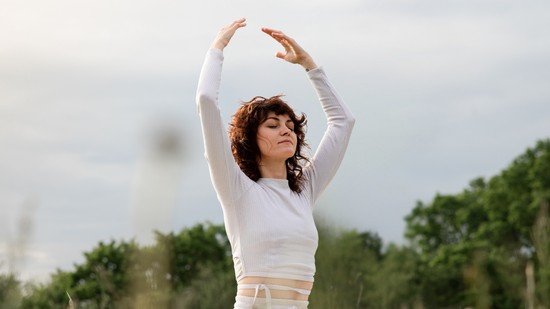 A legjobb stresszoldó technika, amit valaha kipróbálhatsz: a légzés és földelés