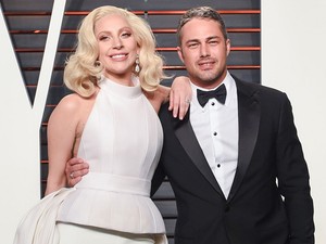 Ne! Lady Gaga és Taylor Kinney felbontották az eljegyzésüket