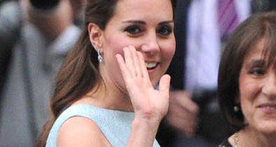 Így gömbölyödött Kate Middleton pocakja - képgaléria a várandós hercegné megjelenéseiről