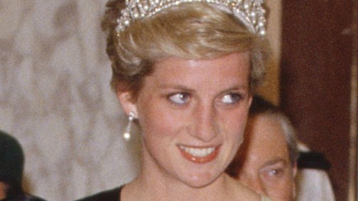 Így készültek Diana hercegné ruhái! Nyilvánosságra kerültek a fotók!