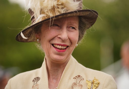 A 74 éves Anna hercegnő szépsége beragyogta a palotát - Így nézett ki fiatalon Erzsébet királynő lánya