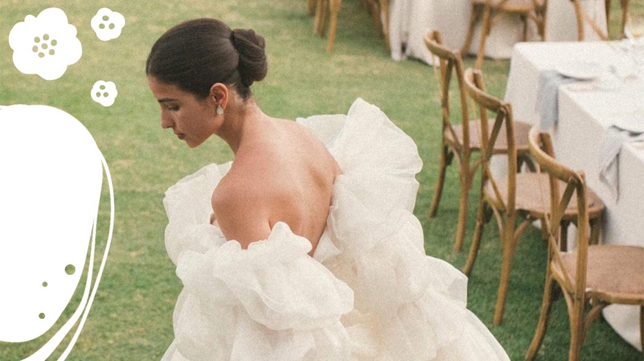 Instagram @bettinalooney