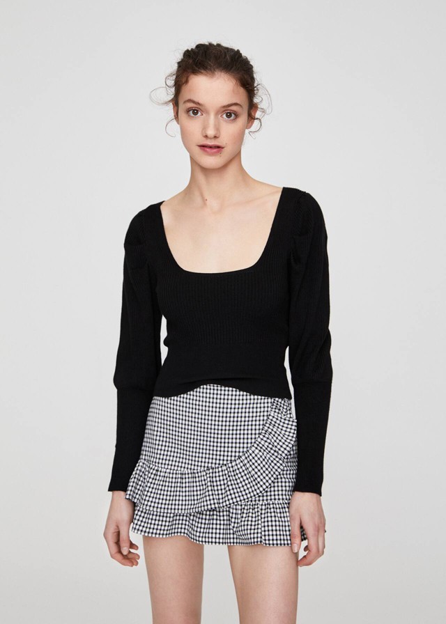 Fekete szvetter PULL AND BEAR 1595 Ft