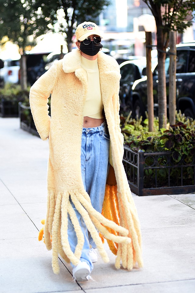 Fogadjunk, soha nem találnád ki, hogy kit rejt ez a maszk