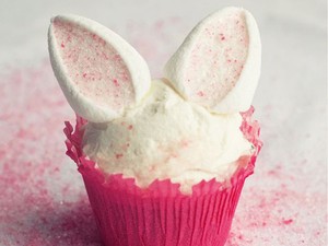 Húsvéti édességdömping