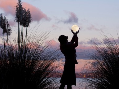 A Telihold a Vízöntő jegyébe lép, vagyis nem söpörheted tovább a szőnyeg alá a problémáidat