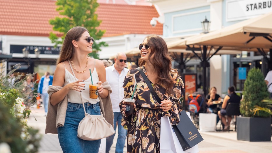 Mostmár autó nélkül is kiugorhattok Parndorf-ba egy kis outlet shoppingra