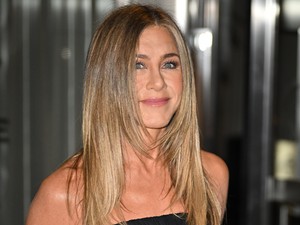 Megmutatta izmos testét Jennifer Aniston: elképesztő formában van az 56 éves színésznő