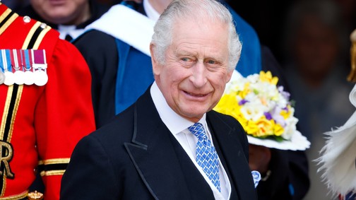 Elolvadunk: Ilyen édes volt Károly király 4 évesen az első koronázási ceremóniáján