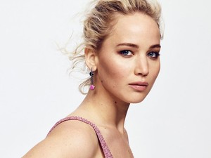 Jennifer Lawrence smink nélkül egy cuki kislány