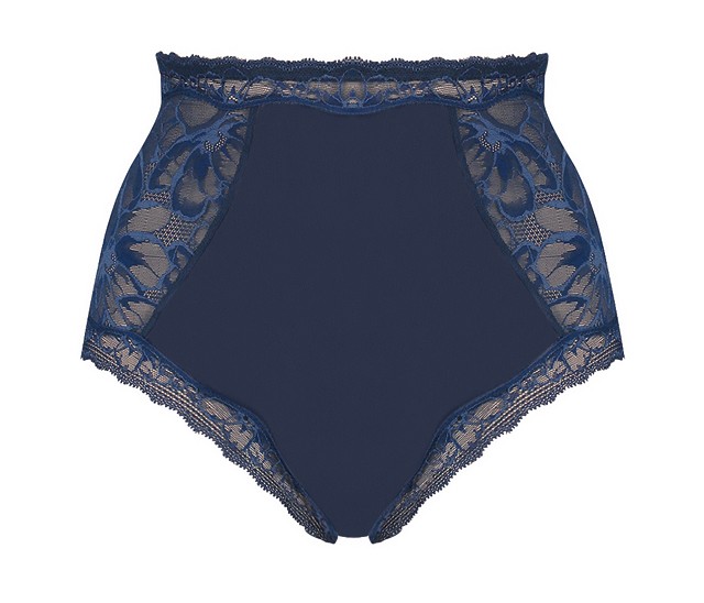 Triumph 14999 Ft helyett 12000 ft