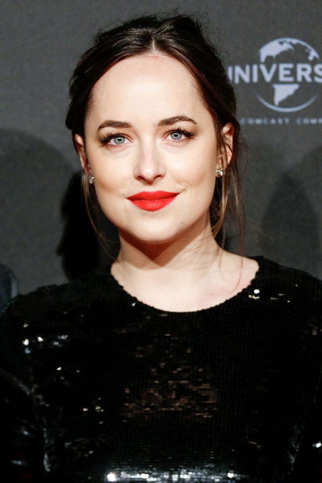 Inspiráljanak Dakota Johnson legszebb vörös szőnyeges megjelenései