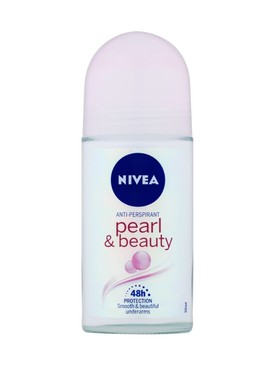 Pearl & Beauty izzadásgátló golyós dezodor NIVEA 1199 Ft/50 ml (23,98 Ft/1 ml) GLAMOUR-kuponnal, 35% kedvezménnyel 799,35 Ft a Rossmann üzleteiben, online és a mobilapplikáción keresztül.
