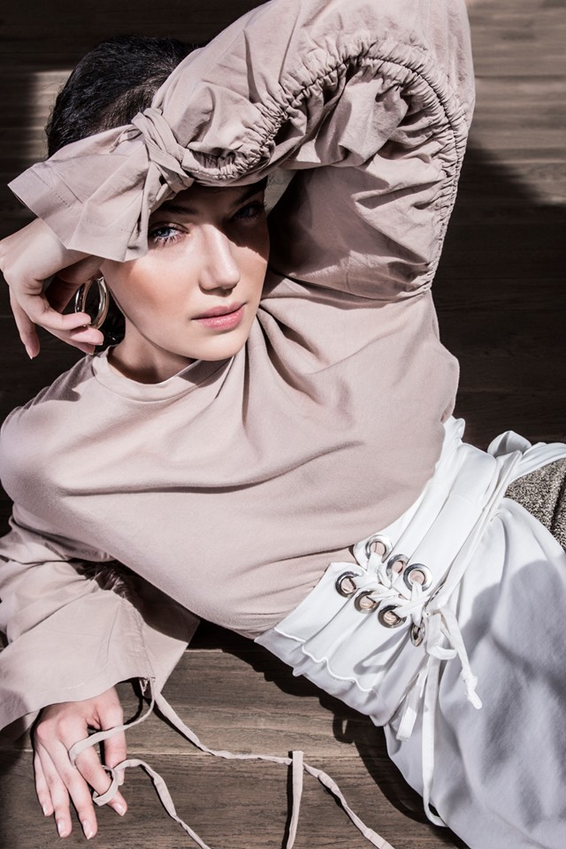 Exkluzív divatanyaggal dobjuk fel a napod!