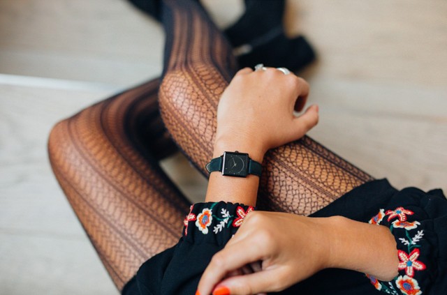 Ajándékozz négyszögletes órát karácsonyra: ez aztán a különleges meglepetés