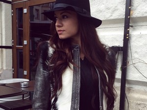 Rohanós naphoz öltözött a szépségkirálynő