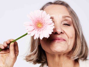 Így segíti a Tesco a nőket a változókor útvesztőjében