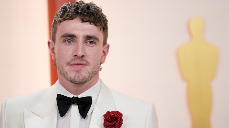 Paul Mescal a 95. Oscar-gálán, miután behúzta élete első Oscar-jelölését a Volt egyszer egy nyár (Aftersun) című filmért