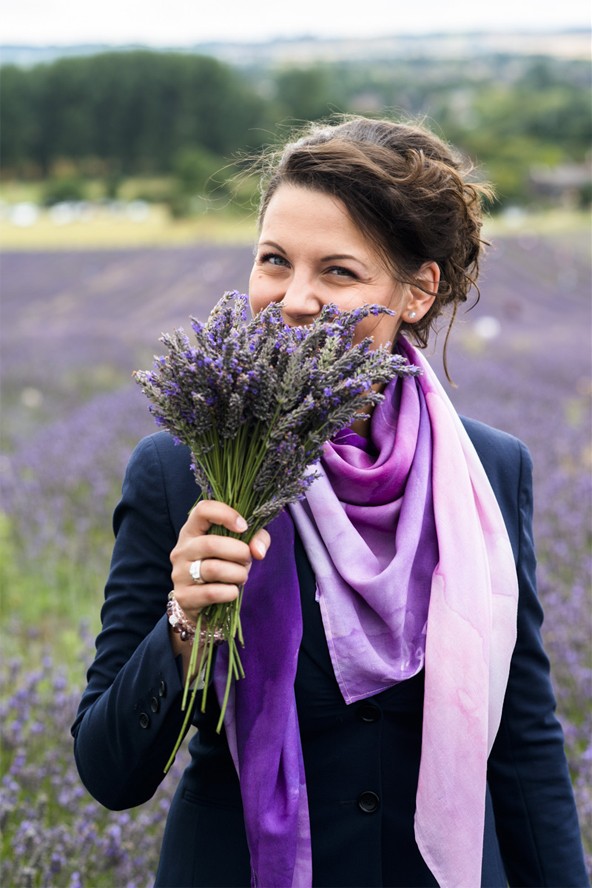 Így gyűjt inspirációt a londoni kendőtervező