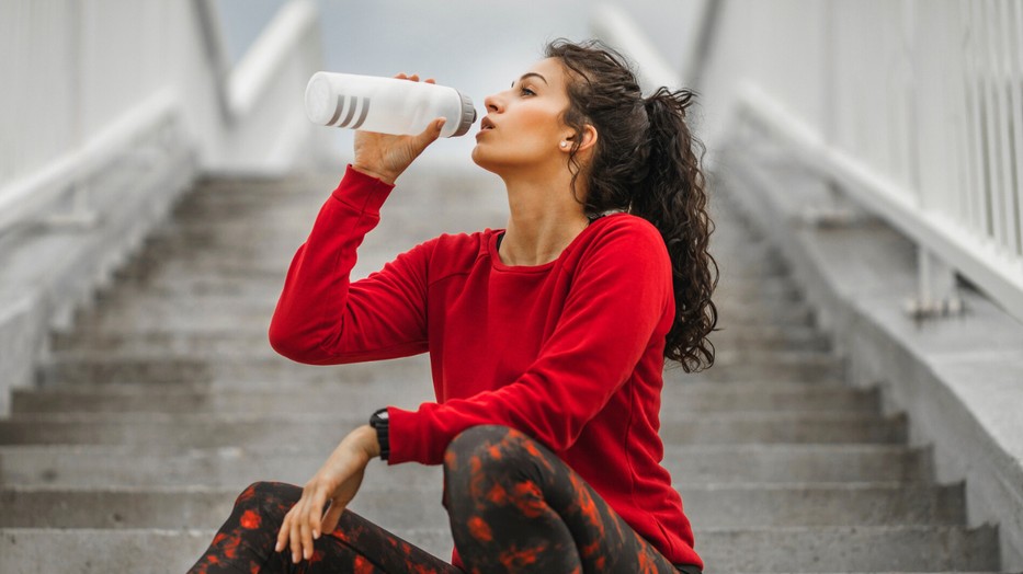 A megfelelő folyadékbevitel elősegítheti az egészséges emésztést