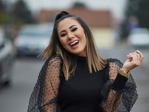 Megyeri Csilla pénteki szettje szuper buliba is