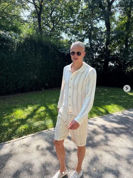 Az összeállításaiból csak úgy sugárzik a könnyedség és a modern elegancia. 