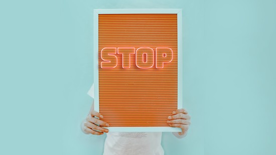 November 25-e a nők elleni erőszak megszüntetésének a világnapja 