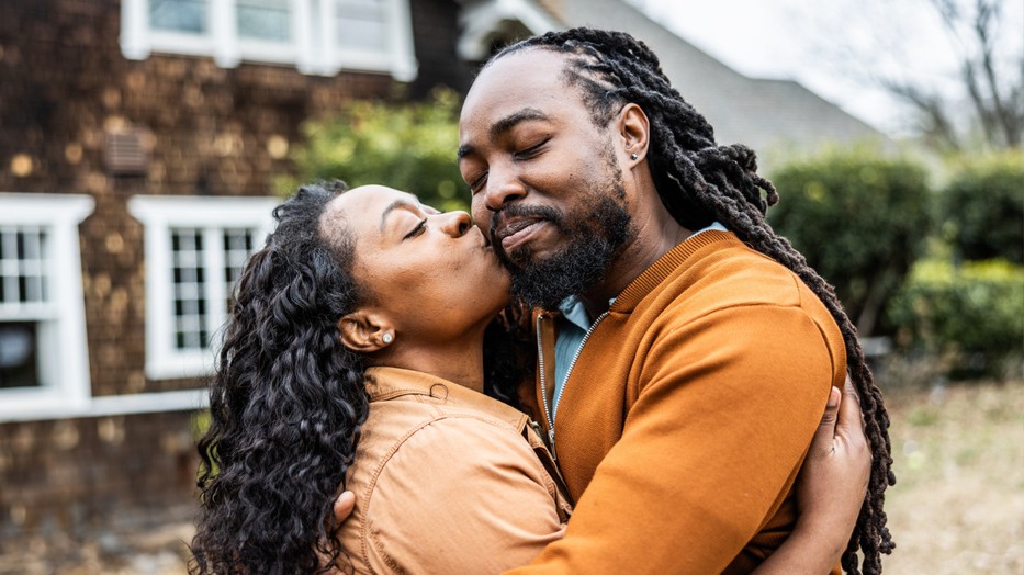 A szakértő szerint nagyon fontos, hogy mindkét fél hajlandó legyen elfogadni és megtanulni a másik szeretetkifejezésének módját