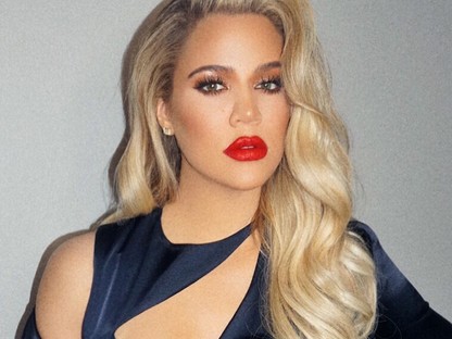 Elképesztő lapos Khloé Kardashian hasa öt héttel a szülés után