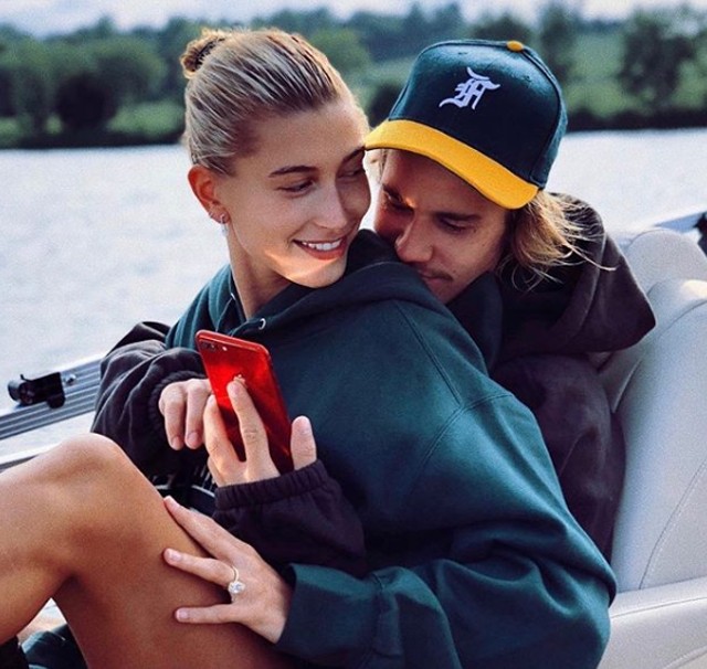 Ezért gondolják a rajongók, hogy Hailey Bieber várandós: felháborító