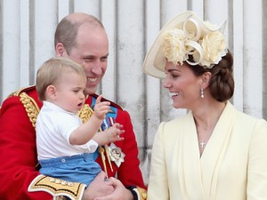 Ájulat: A kis Lajos herceg 4 éves! Katalin hercegné új képeket készített róla