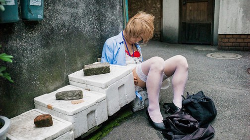 Sokkolóan őszinte fotósorozatot készített részeg emberekről ez a fotós!