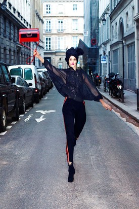 A szupermodellek elözönlötték a Harper`s Bazaar márciusi kiadványait