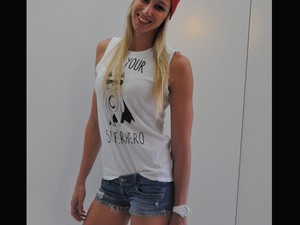 Edzésre megy Evelyn