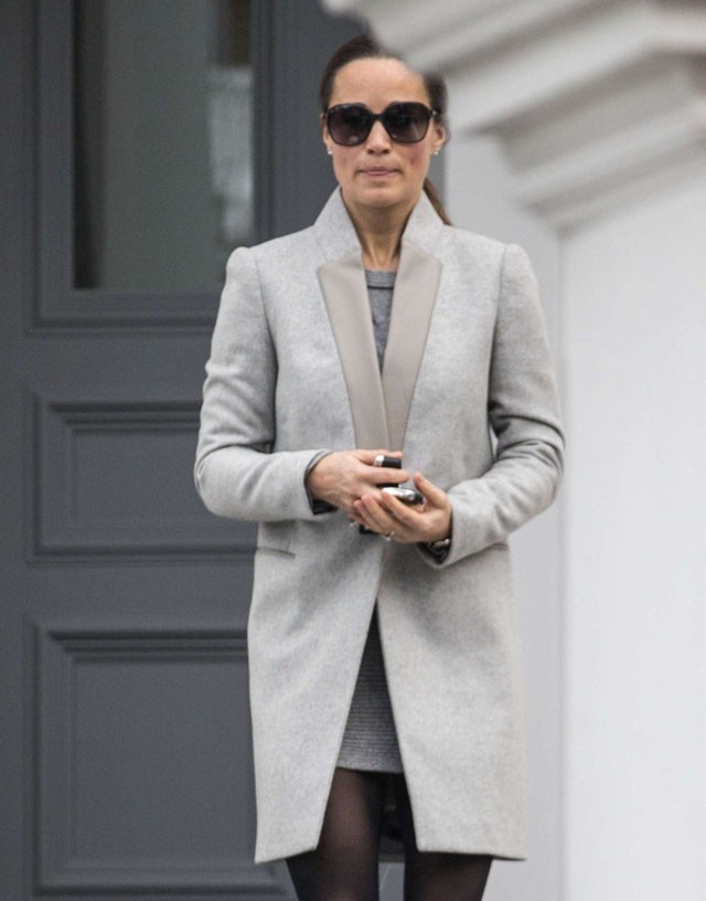 pippa middleton, szövetkabát, hercegné, bokacsizma